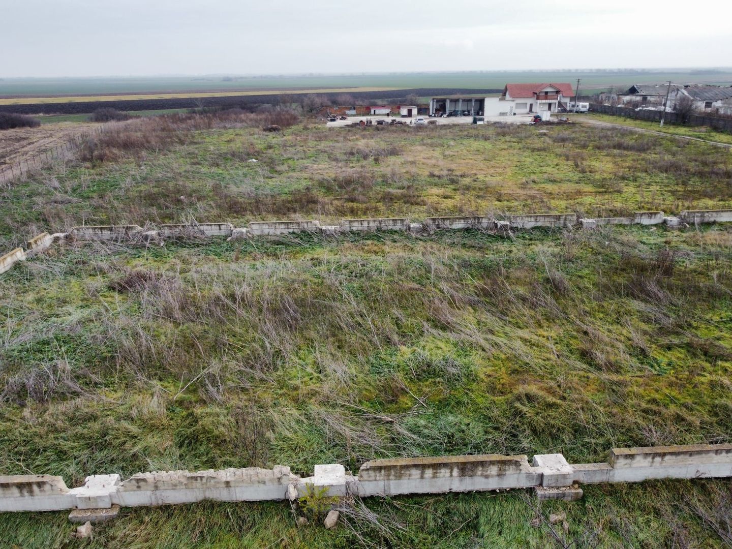 Casa cu teren de 14340 mp în Jebel/Pretabila pentru afacere - Poză 54