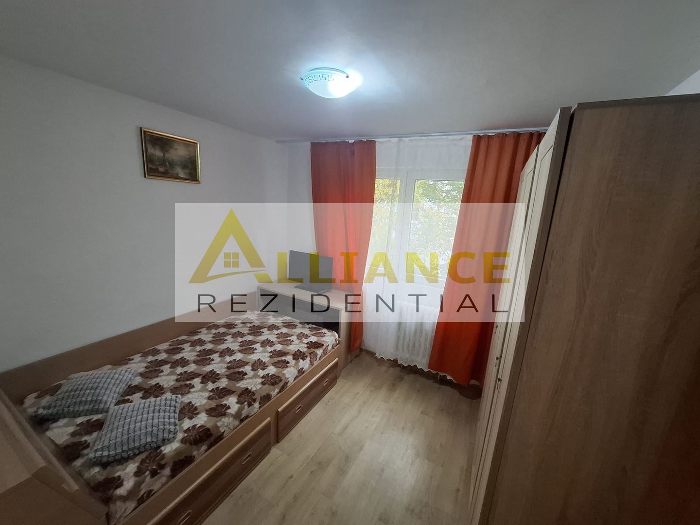 Ap 2 camere,mobilat /utilat,la 2 minute de STB si tramvai. - Poză 6