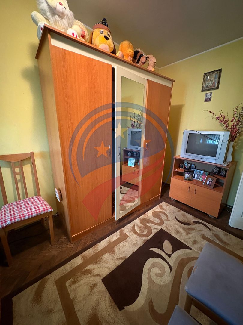APARTAMENT 4 CAMERE , ETAJ 3 din 4, 2 BAI, 2 BALCOANE, CALEA SEVERINULUI - Poză 6