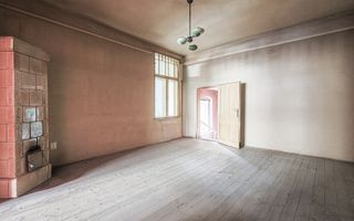 Proiect de clinică sau birouri în centru – casă cu demisol, de renovat - Poză 10