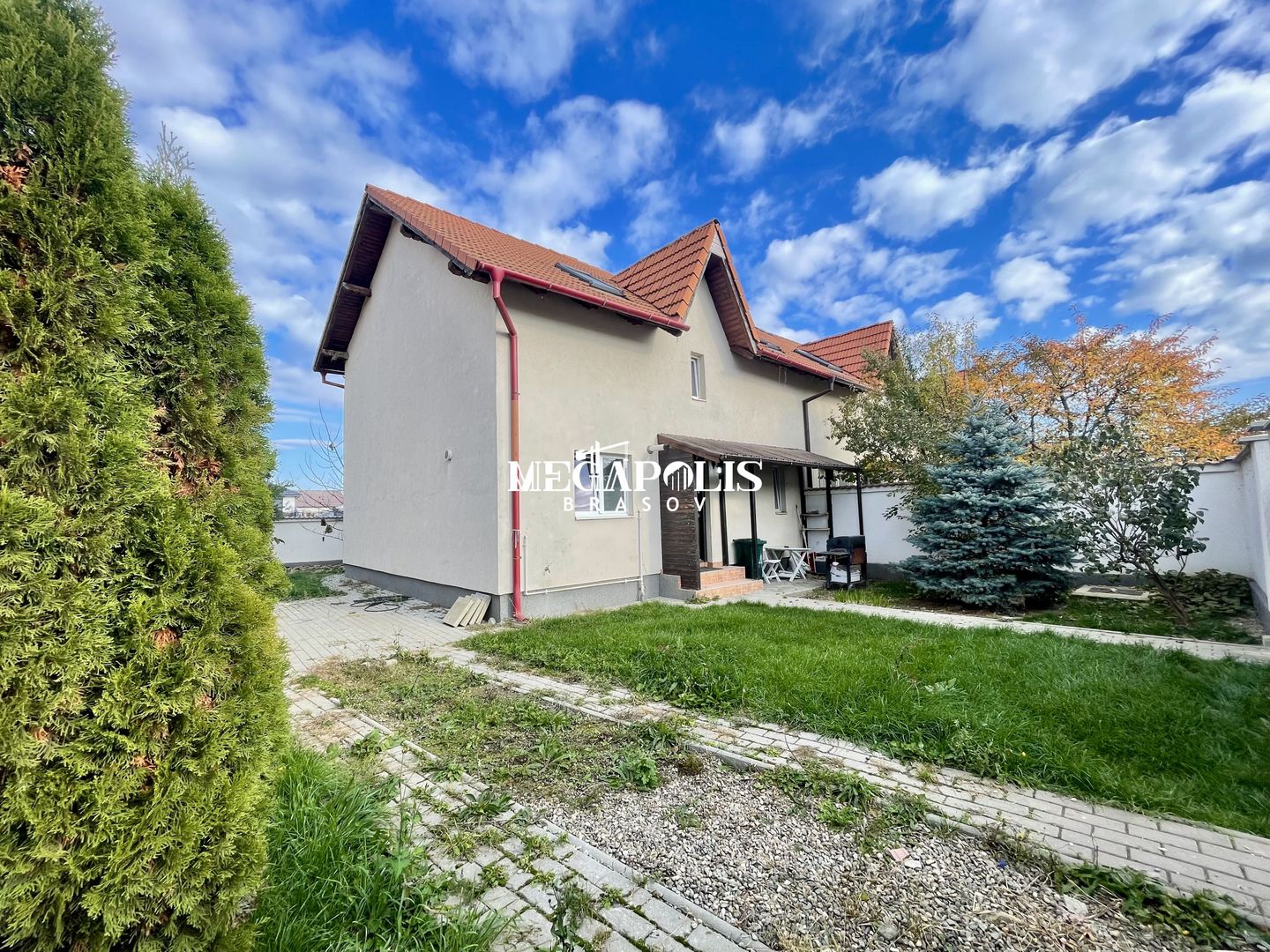 Triplex 4 camere | Zonă dezvoltată | PET FRIENDLY - Poză 1