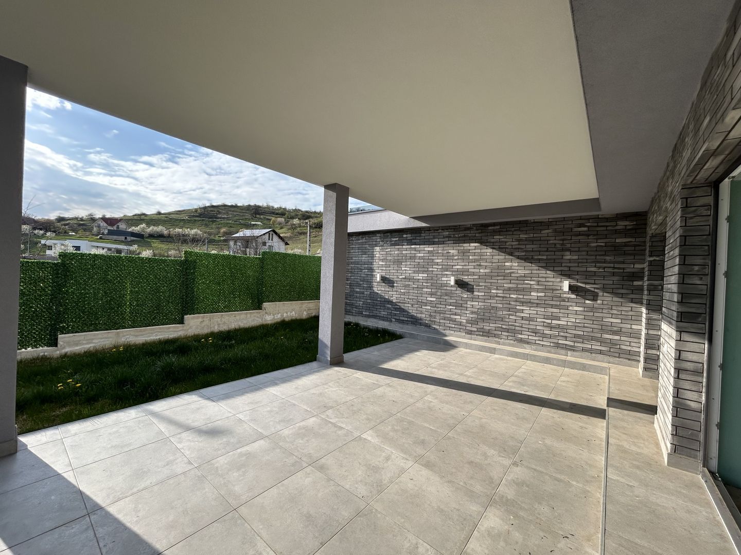 Casă modernă de vânzare Baciu – zona SunGarden - Poză 9