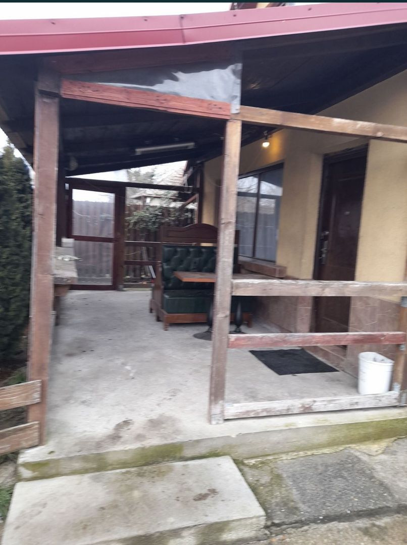 Vand casa cu grajd si teren in Satu Mare Com Craidorolot Jud Satu Mare 2 - Poză 3