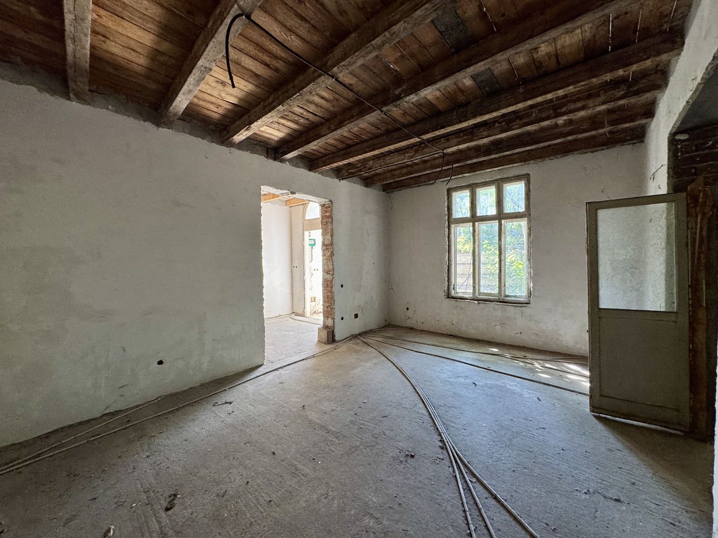 OPORTUNITATE RARA - imobil central, multifunctional, curte PROPRIE - Poză 15