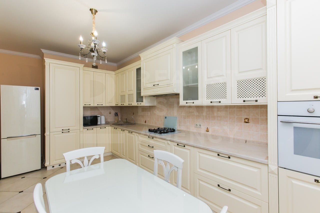 Chirie, apartament, 3 camere, Strada Sfatul Ţării, Centru - Poză 8