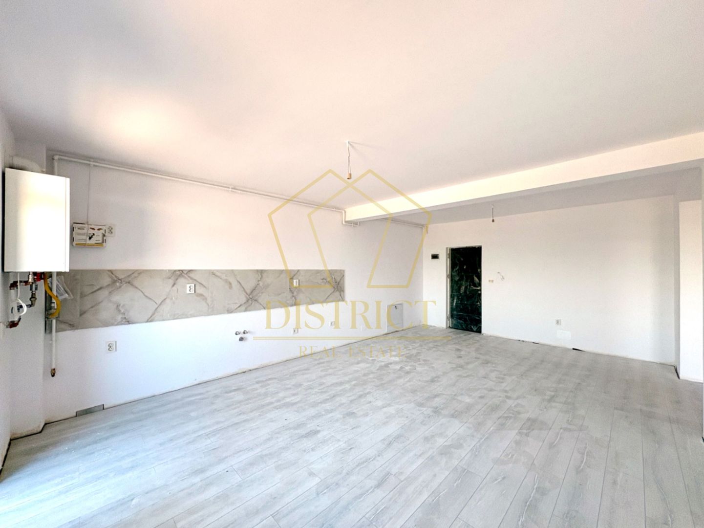 Apartament cu 2 camere si balcon | Giroc | Zone 2 - Poză 1