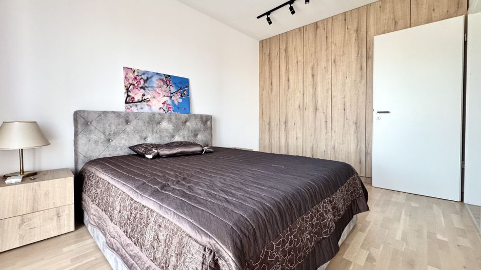 Apartament 2 camere,  prima închiriere, Complexul Studențesc -  Fabrik - Poză 1