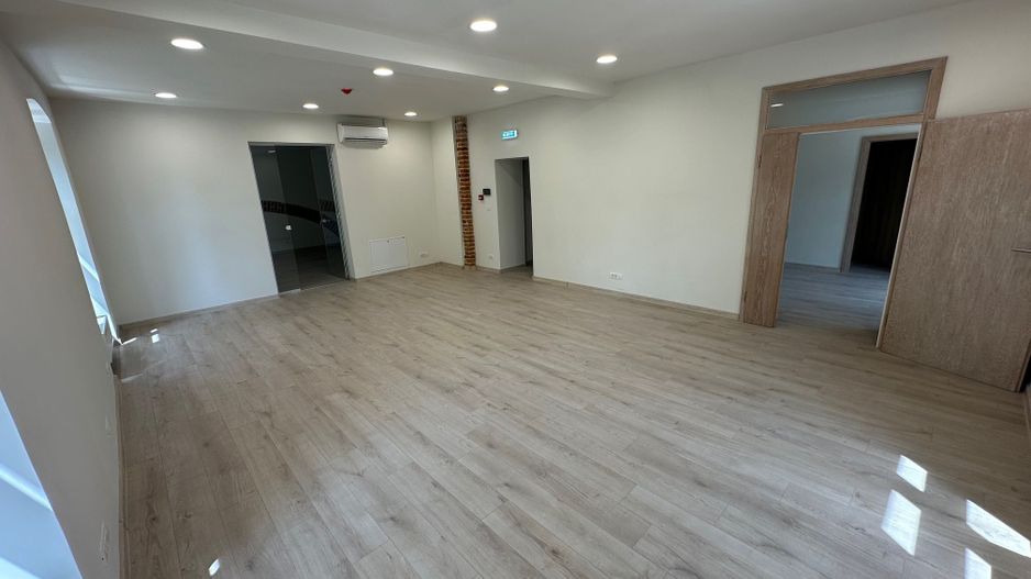 Saptii de birouri Ultracentral suprafețe de la 28 - 940 mp - Poză 43