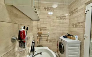 Inchirere 2 camere - Parcare–  etaj 1-Cartier Europa-zona OMV - Poză 10