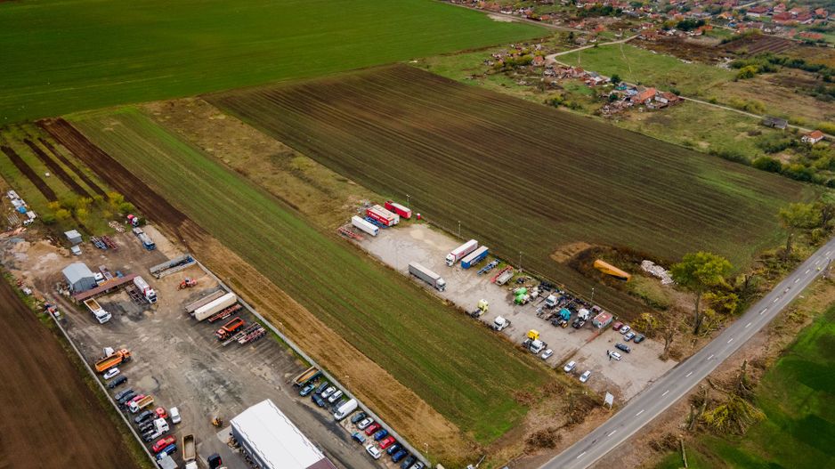 Teren 5060 mp cu parcare amenajată - Poză 4