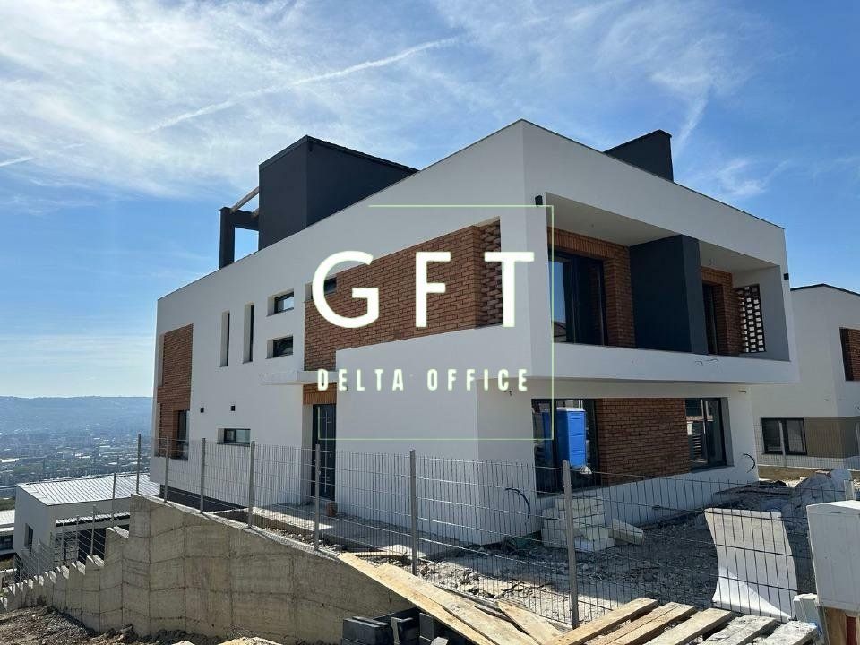 Unitate duplex 193mp utili +65 terase circulabile + 200 mp teren, Voronet - Poză 4