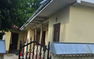 Proprietate in Pastraveni,Neamt cu teren de 1600mp, comision zero - Poză 1