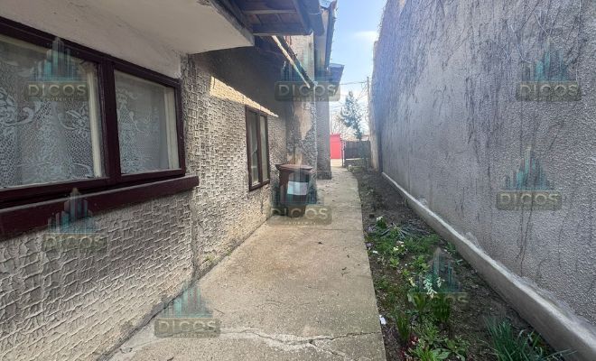 Casă de vânzare cu 3 camere - Poză 7