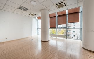 Cladire de birouri Vitan pretabilă pentru diverse afaceri. - Poză 6