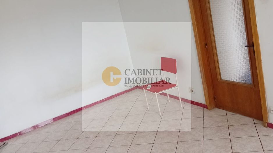 2 Camere - 55MP | Decomandat | 1985 | Metrou Crangasi la 10 minute - Poză 2