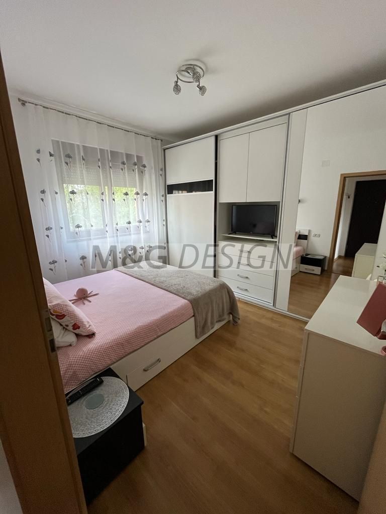 Apart bloc nou etaj 1, Complex -Judetean +loc parcare - Poză 4