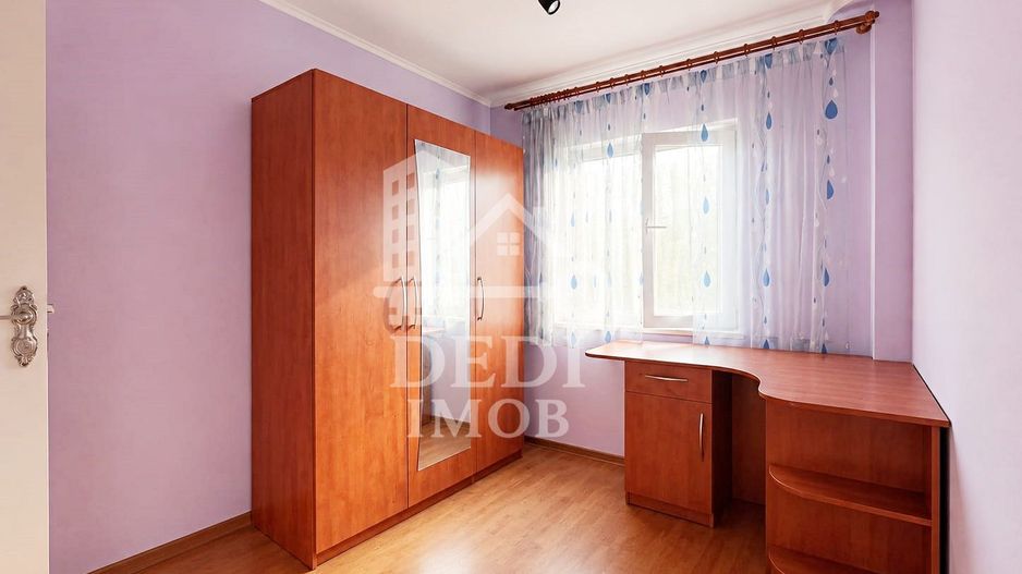 Apartament 3 camera de vânzare in zona Nufarul, Oradea - Poză 3