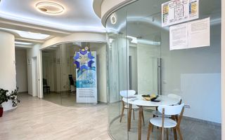 De vânzare Centru Medical Multifuncțional 196 mp zona Coresi - Poză 2