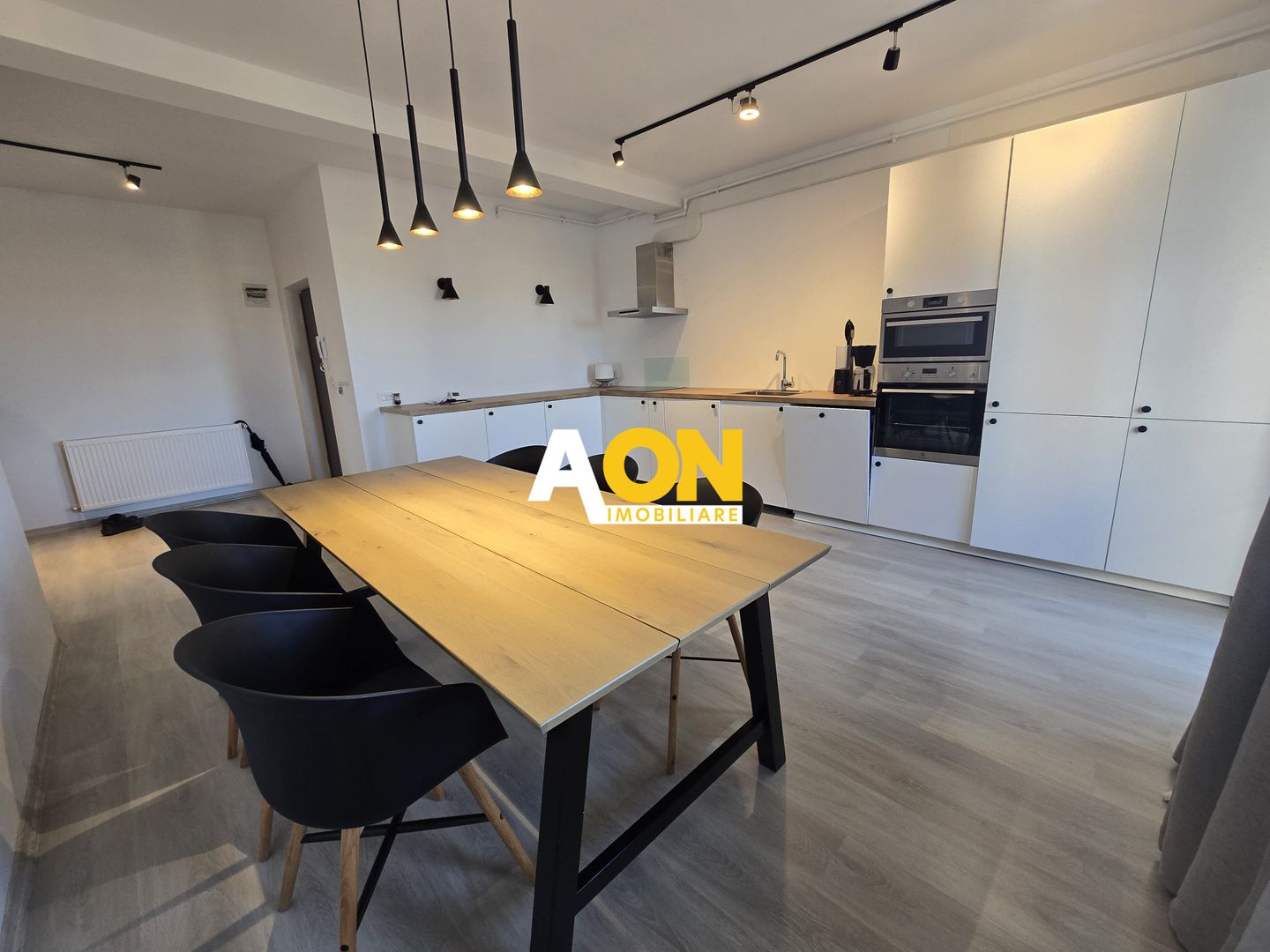 Apartament 3 Camere Bloc Nou Decomandat Zona Centru - Poză 2