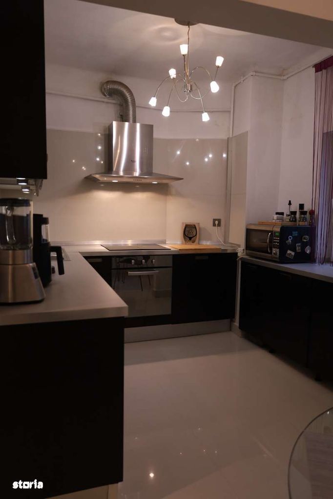 Apartament 3 camere 94 mp, Ultracentral, centrala proprie, bloc fără risc - Poză 15