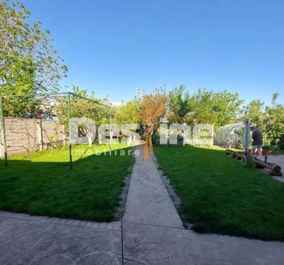 Casă individuală cu sistem fotovoltaic, - Poză 9