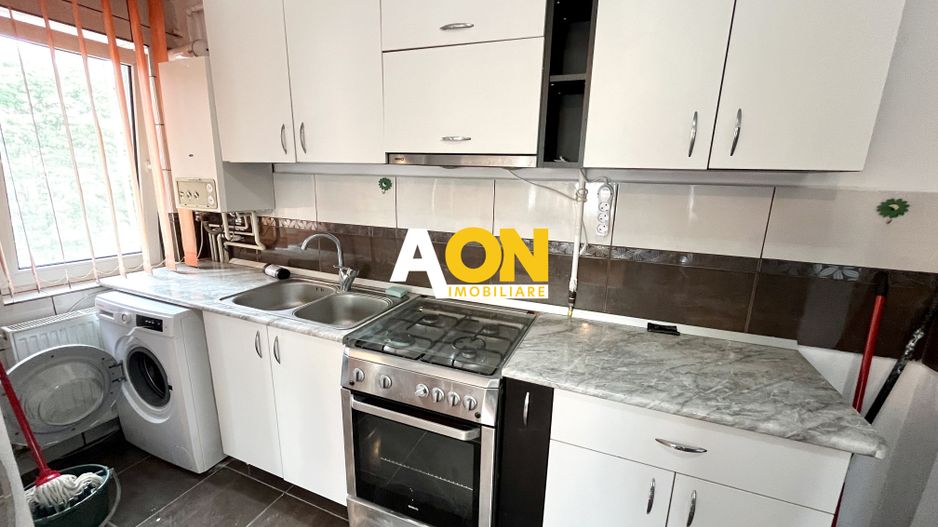 Apartament cu 2 Camere, Zona Cetate - Poză 3