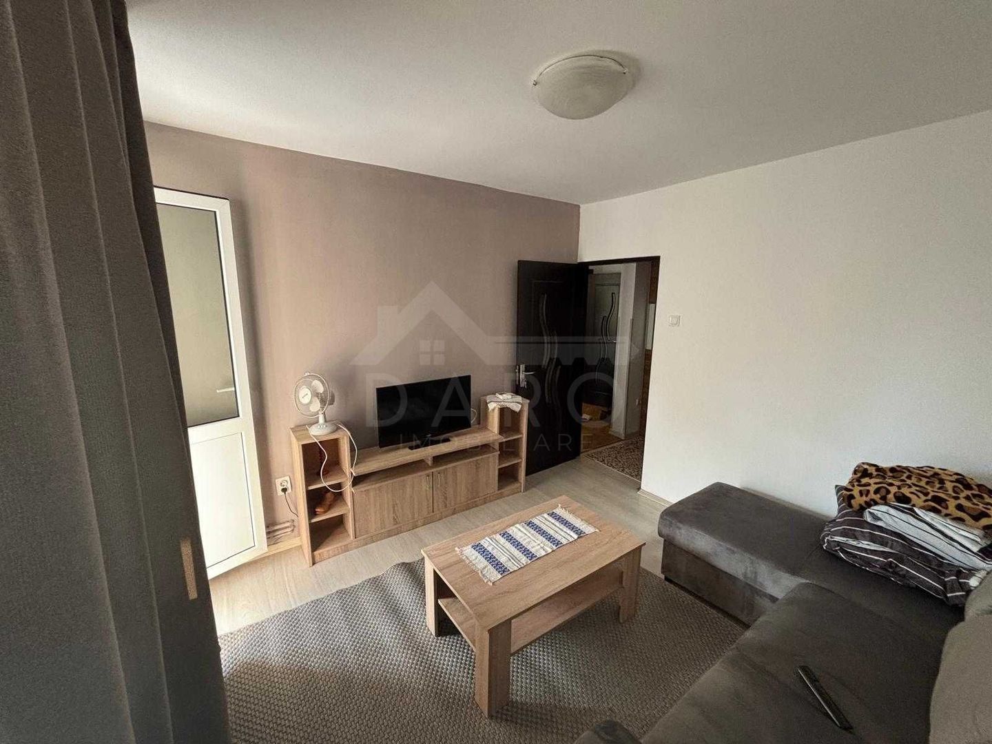 Apartament de inchiriat - Poză 1