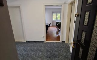 Medicina, etaj 3, CENTRALA, renovat recent - Poză 2