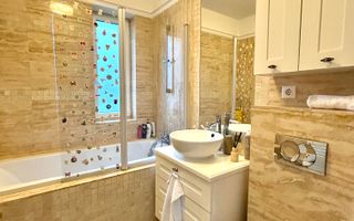 Apartament 3 camere de vanzare, Zona Stadionului / Floresti. - Poză 13