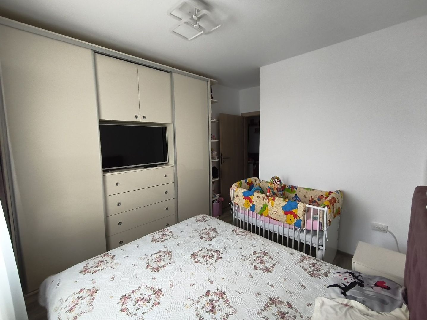 Vânzare apartament 2 camere - Poză 5