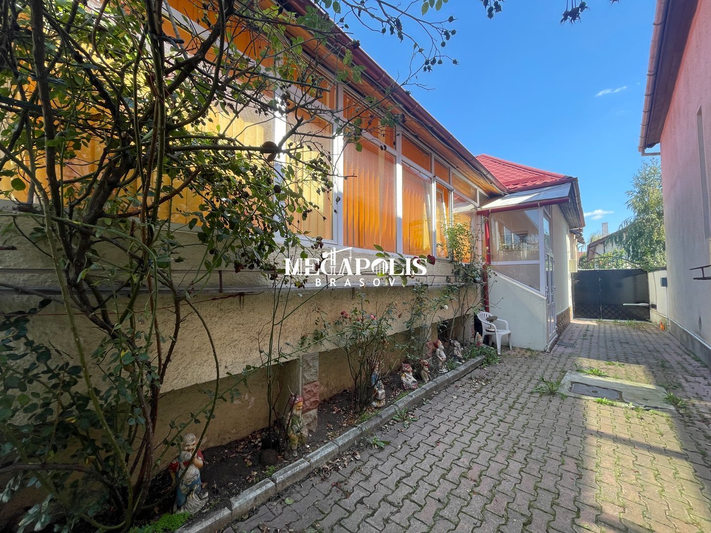 2 Case intr-o Curte/Zona Ultracentrala/Pretabil activitati Comerciale - Poză 17