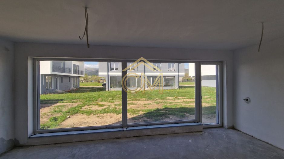 Casă 4 Camere - 110 MPU - 264 MP Teren - Terasa - Poză 2
