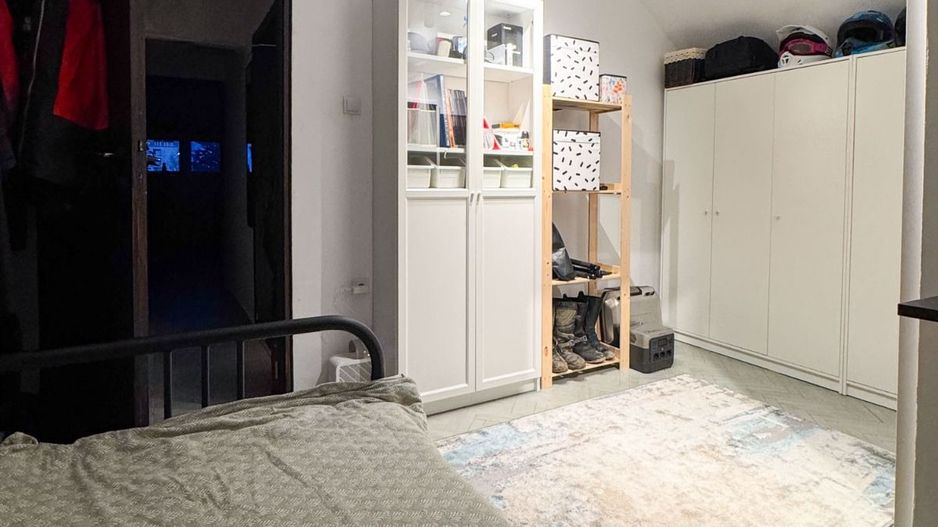 Apartament 2 camere - Domenii, etaj 2/2, centrala noua, curte, boxă, pod. - Poză 4