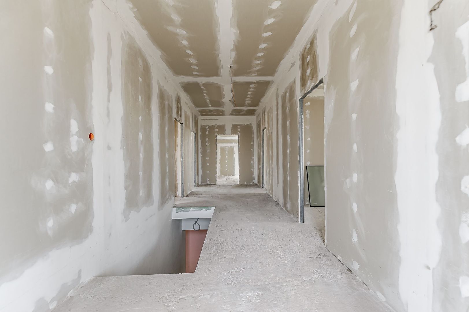 Casă spațioasă pentru familie mare. Curte generoasă, zonă accesibilă! - Poză 9