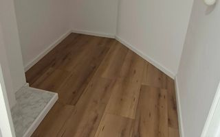 Apartament complet renovat cu scara interioara - Poză 31