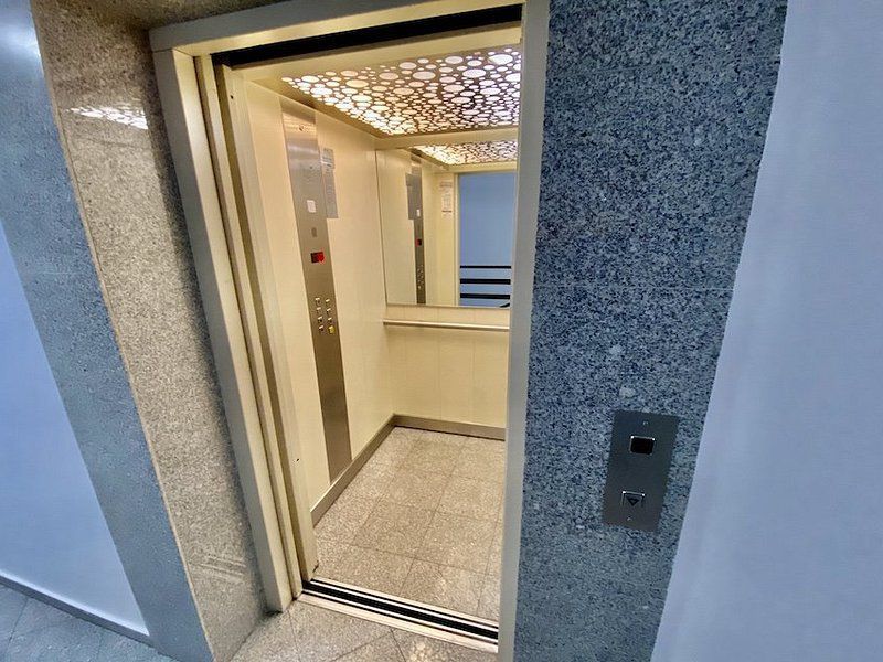 Apartament de inchiriat, zona linistita in cartierul Tractorul. - Poză 28