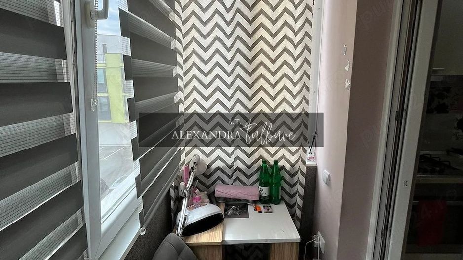 Apartament 2 camere decomandate, balcon, etaj intermediar, parcare - Poză 9