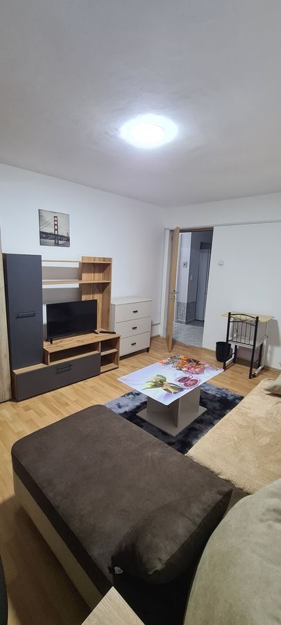 Apartament 2 camere decomandat, renovat, mobilat si utilat ,Lujerului - Poză 1