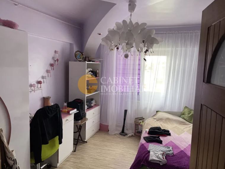 Apartament 3 camere decomandat Gara-Arcu - Poză 4