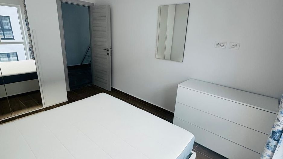 De inchiriat apartament nou, mobilat, 2 camere Gradiste Arad - Poză 5