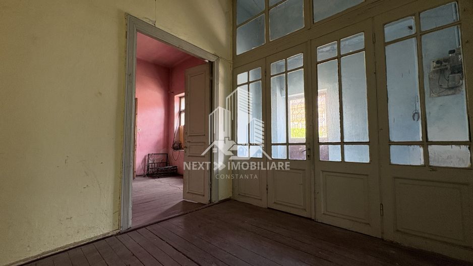 Casa de epoca renovabila in zona ICIL, Constanta - Poză 10