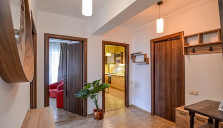 Apartament spatios 3 camere decomandate + 2 locuri de parcare in Baciu