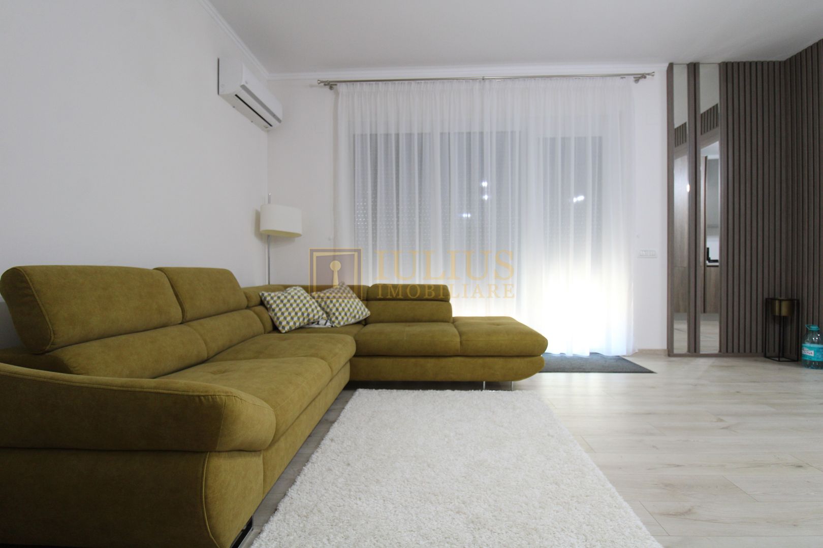 Gradina si terasa + debara; 3 camere mobilate la superlativ. - Poză 3