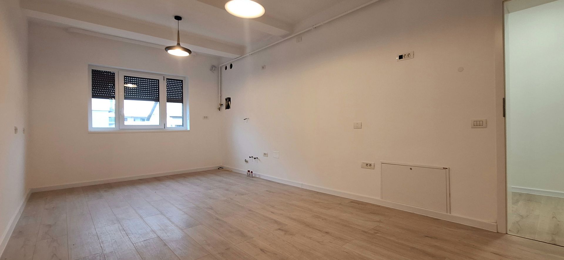 Apartament cu 3 camere si loc de parcare - Kaufland - Poză 12