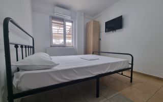 Pensiune de vânzare în Mamaia Sat, pe partea cu Hanul cu Pește - Poză 2