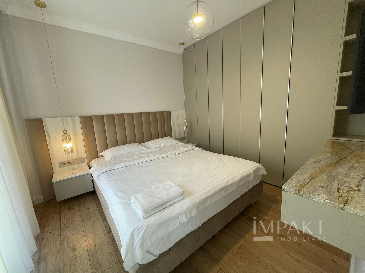 Apartament superb de locuit sau investitie in zona centrala cu 3 camere! - Poză 3