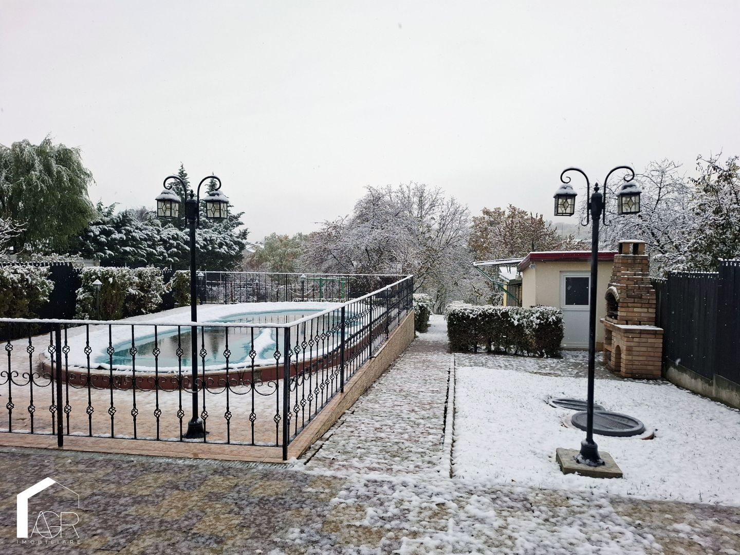 Vila cu 4 camere, Gageni - Poză 3