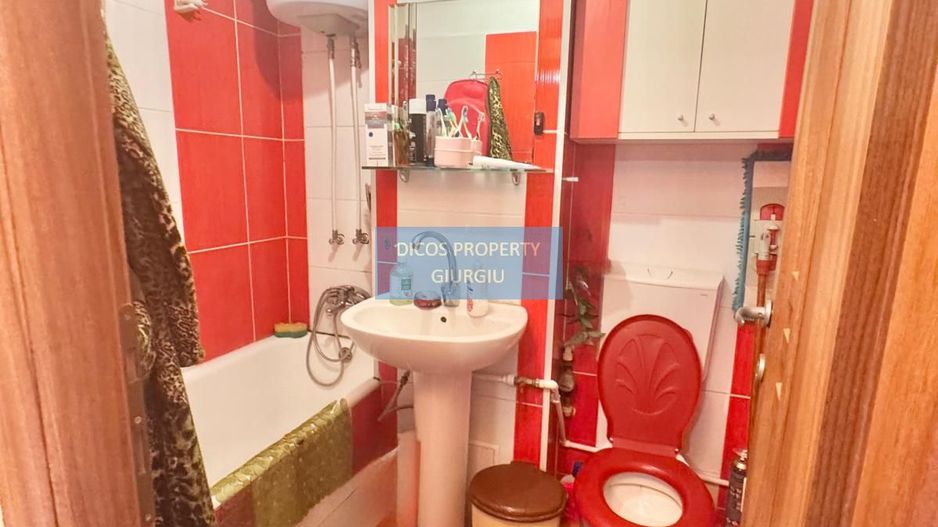 Apartament de vânzare – Giurgiu, bloc Romarta - Poză 2