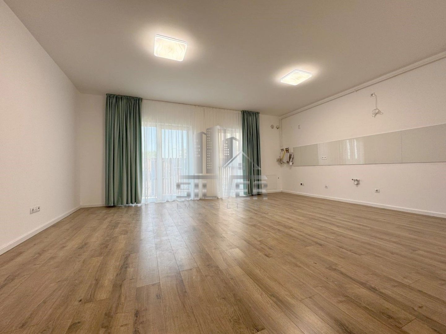 Apartament cu 3 camere/74 mp/gradina 62 mp. - Poză 1