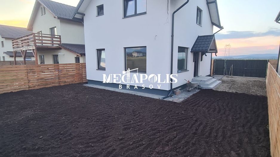 Casă Individuala 4 CAMERE de vânzare în Cartier Izvor - Poză 2